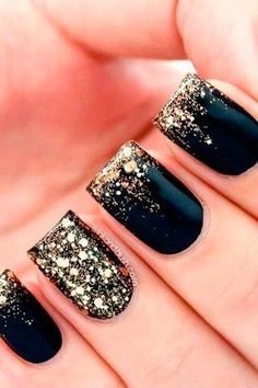 17 Fashionable Office Nail Designs