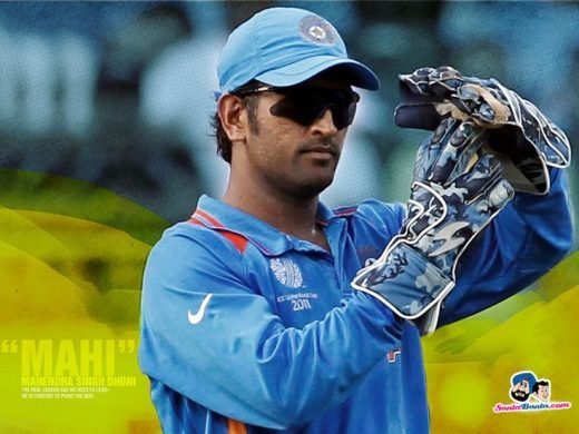 UVERSE NEWS: Injured Dhoni shows no discomfort in practice sess…