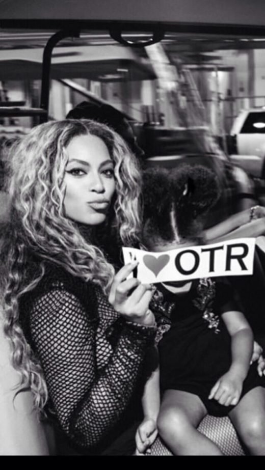 17 Celebrity Instgrams You Need To See This Week