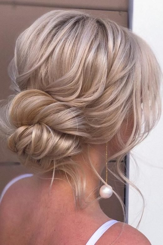 30 Top Wedding Updos For Medium Hair
