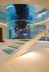 10 Crazy And Outrageous Aquariums