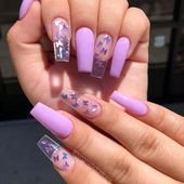 23 Clear Acrylic Nails That Are Super Trendy Right Now | StayGlam