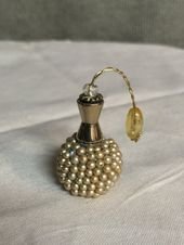 Plenty of Pearls Cream Miniature Perfume Bottle, Miniature Perfume Bottle, Dollhouse Miniature, Miniature Decoration, Miniature Display