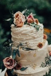 Forest Fairy Tale Wedding at Koerner’s Pub in Vancouver | Junebug Weddings
