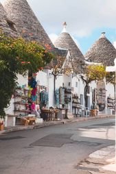 Alberobello – The Fairytale Like Town in Puglia! – In Love with the Med