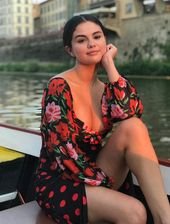 From Rosie to Selena, We Want to Copy These 10 Celeb Outfits This August
