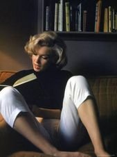 Marilyn Monroe Looking at at Property High quality Photographic Print by Alfred Eisenstaedt at AllPosters.com