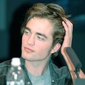 Robert Pattinson’s Hottest Hand-in-Hair Moments