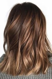 Tortoiseshell Hair Color Is Brightening Up Brunettes This Summer