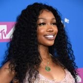 Wow, a Whole lot of Superstars Wore Pat Mcgrath Makeup at the VMAs