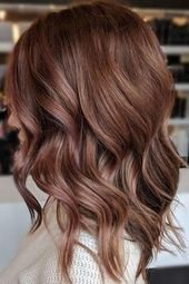 Rose Brown Might Be the Brilliant Brunette-Friendly Shade You’ve Been Waiting For