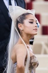 We Absolutely Need to Talk About Ariana Grande’s Mention of Fenty Beauty in “Make Up”