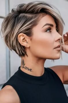 20 Stunning Winter Pixie Haircuts for 2025 – Outfit Ideas, Aespa Styles & Hats for Winter