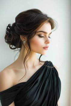 23 Gorgeous One Shoulder Dress Hairstyles You’ll Love