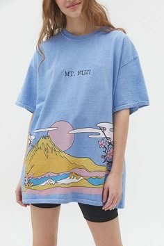 The 31 Best Oversize Tees and the Fashion-Girl Outfit Inspo to Go With Them